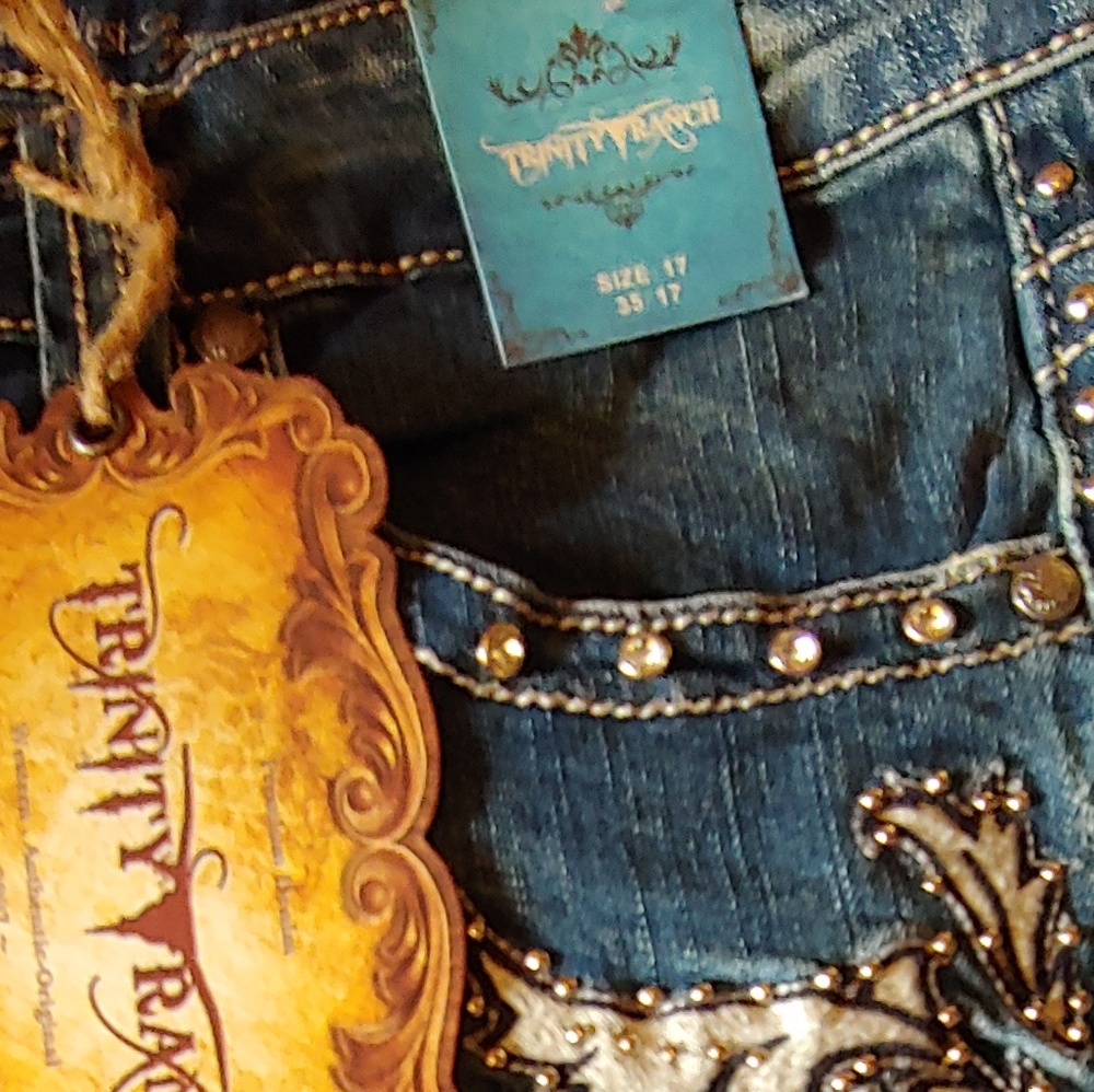 Trinty Ranch High Design Jeans - Picture 3 of 7